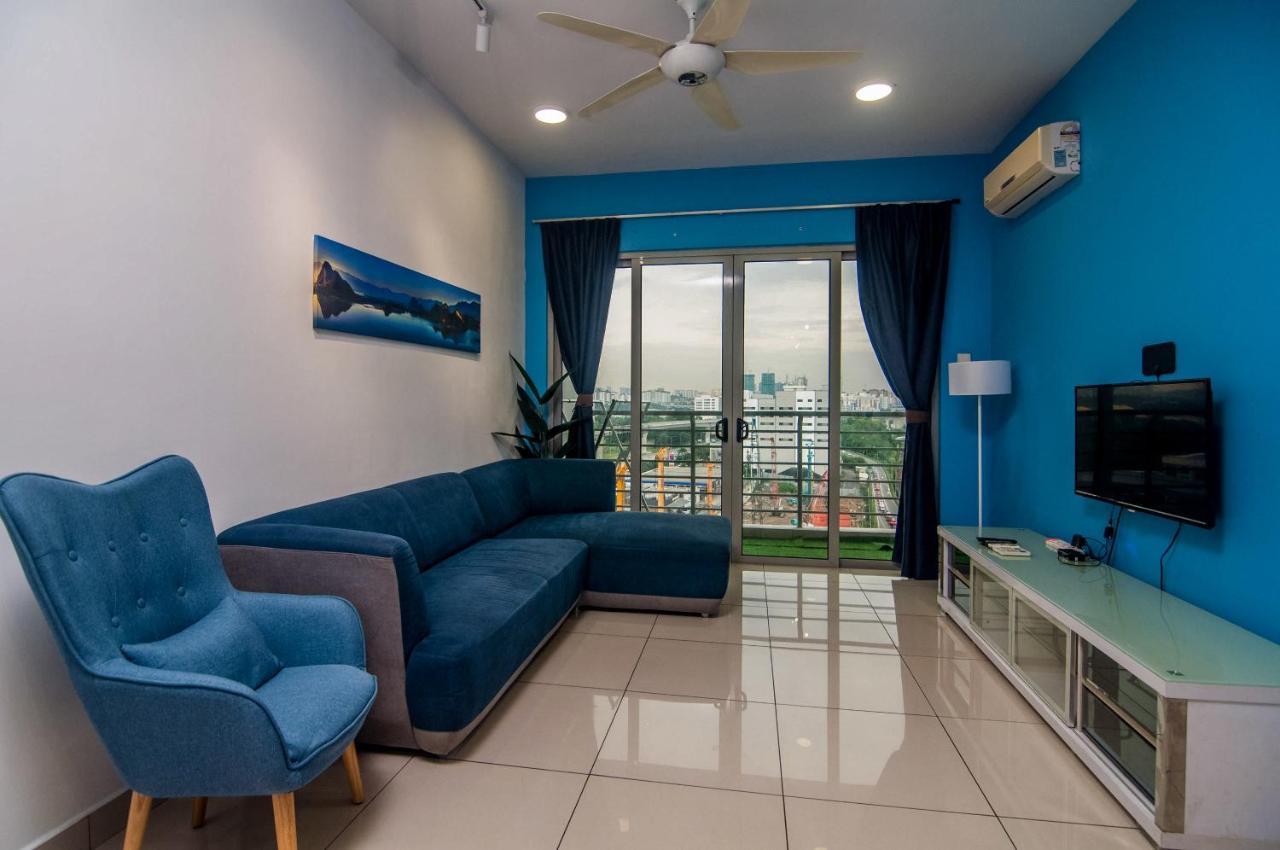 Flora Residence One South By Idealhub เซอรีเคมบางัน ภายนอก รูปภาพ